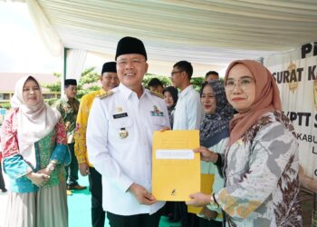 591 Guru Tidak Tetap dan PTT dari Tiga Kabupaten Terima SK Gubernur Bengkulu