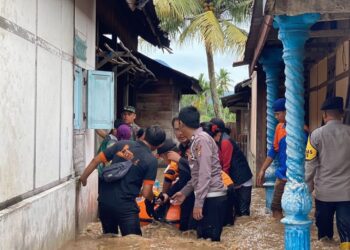 Gerak Cepat, Gubernur Rohidin Pastikan Banjir Lebong Ditangani dengan Baik