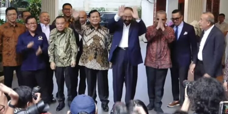 Sekjen Gerindra: Pertemuan Prabowo dan Surya Paloh Bicarakan Persoalan Bangsa