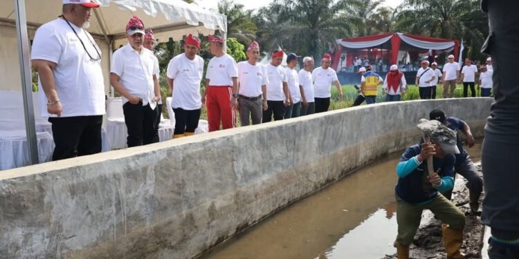 Gerakan Irigasi Bersih di Bengkulu Tengah, Saluran Air Dibersihkan untuk Dukung Petani
